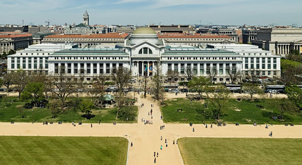 Smithsonian Museums (Washington, D.C.)
